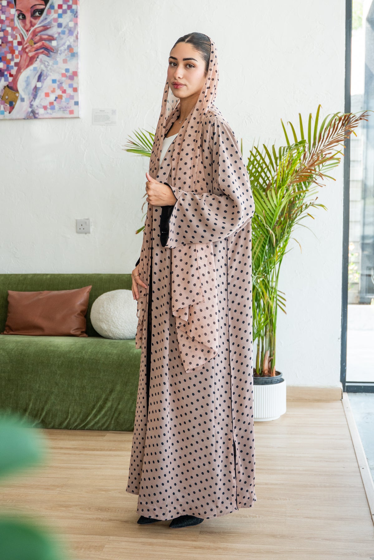 PINK POLKA ABAYA