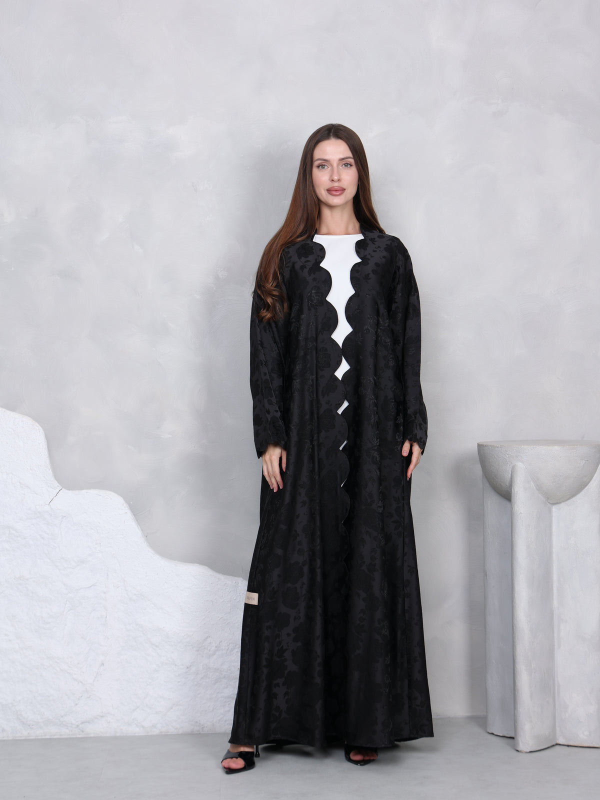 SCALOPE ABAYA - (GREY)