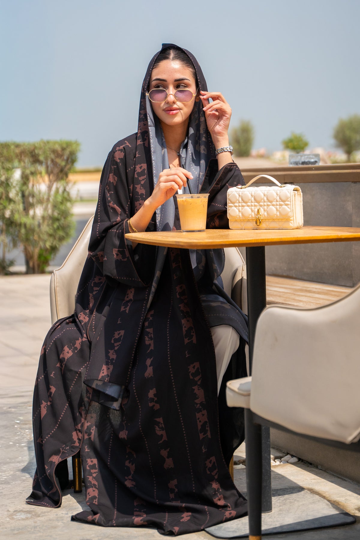 AMNA ABAYA