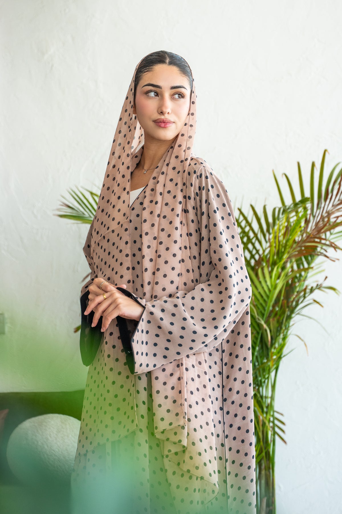 PINK POLKA ABAYA